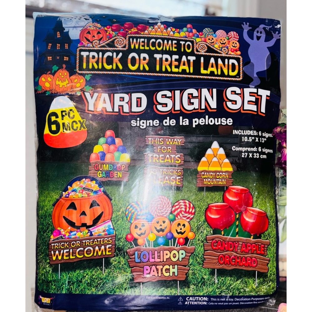 Halloween Trick-Or-Treat Land Yard Sign Set